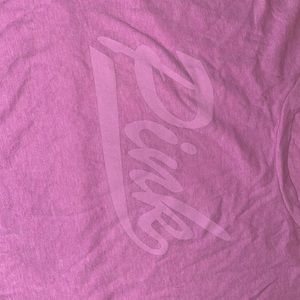 pink t-shirt